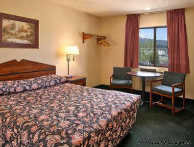 Hotel Super 8 By Wyndham Dillon/breckenridge Area 2*